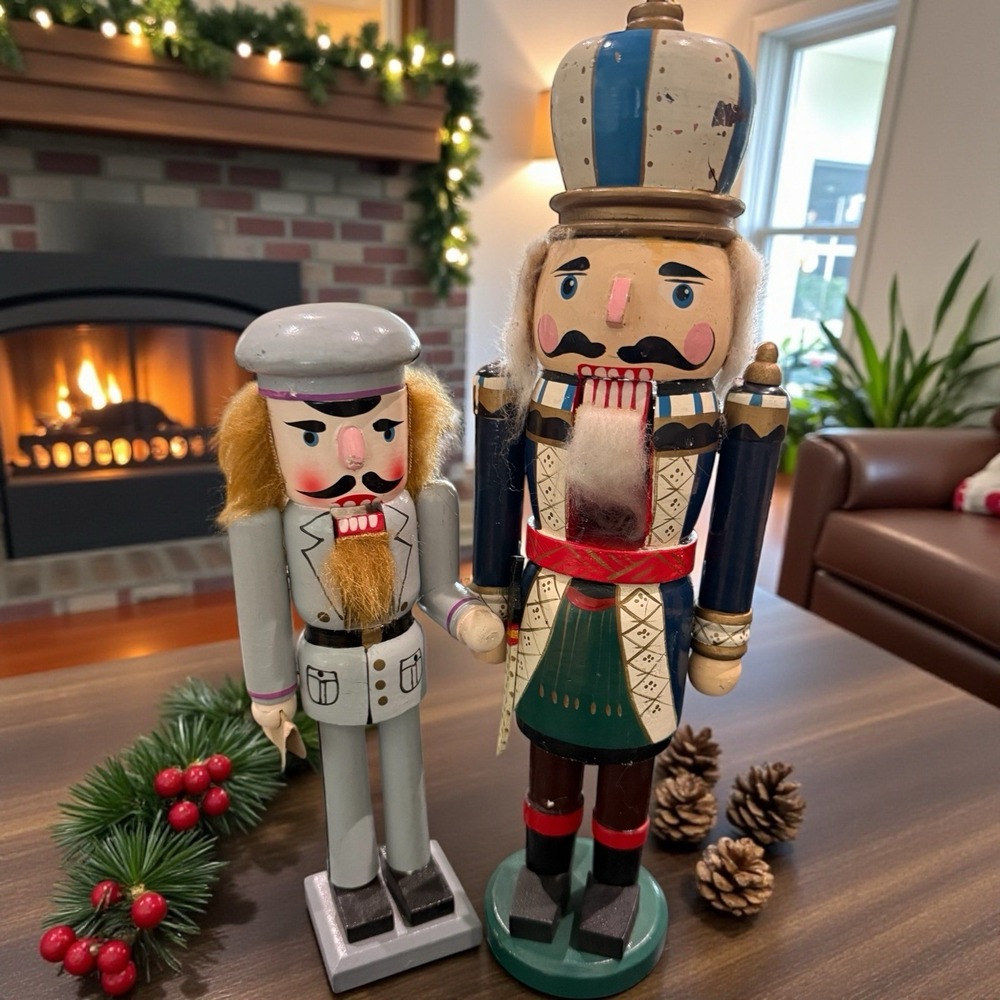 🎄 Vintage Wooden Nutcracker Set of 2 14"King 10"Soldier Hand Painted Christmas